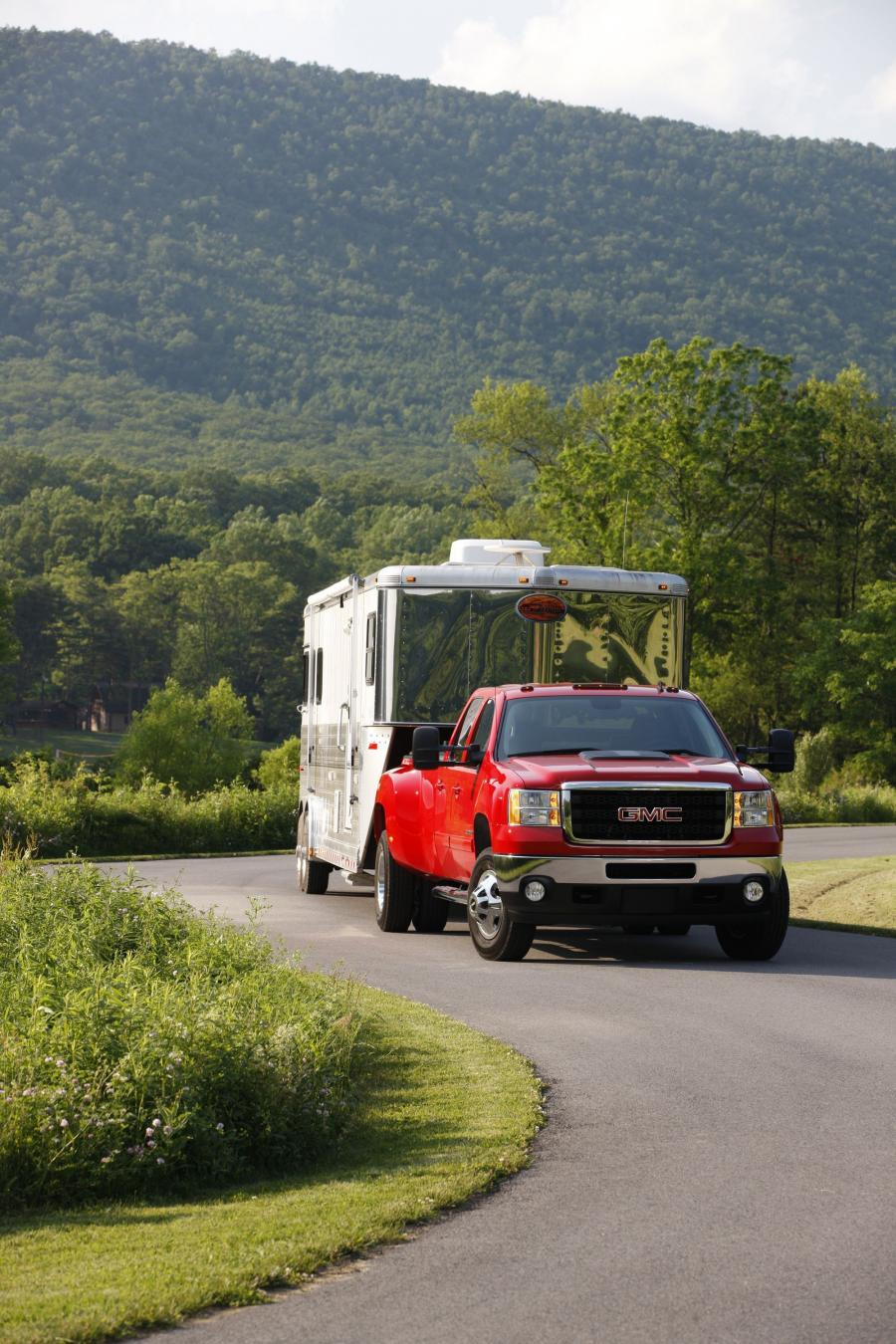  GMC Sierra 3500 HD 2011 года  (фото 2 из 4)